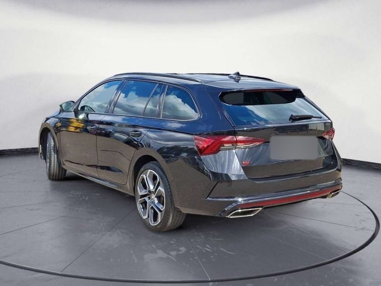 Skoda Octavia Combi RS 1.4 TSI iV DSG - photo 2