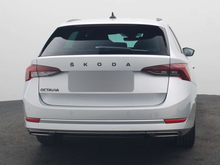 Skoda Octavia Combi Sportline 2.0 TDI DSG - photo 5