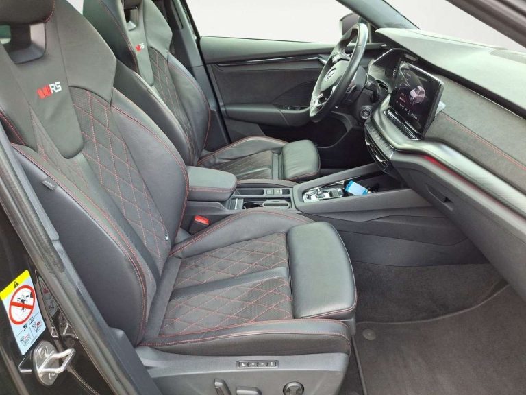 Skoda Octavia Combi RS 1.4 TSI iV DSG - photo 8