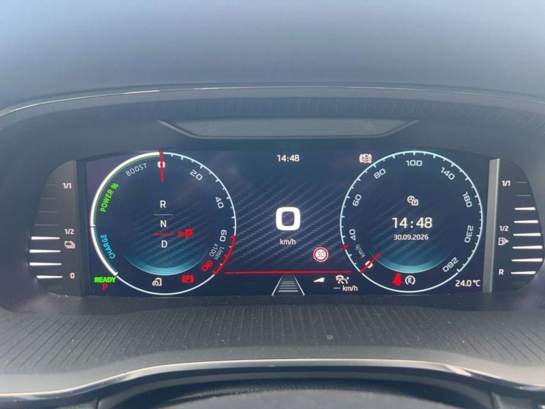 Skoda Octavia Combi 1.4 TSI iV RS - photo 9