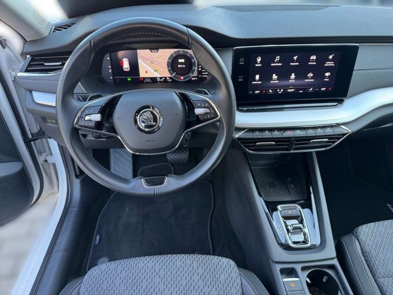 Skoda Octavia Combi 1.5 eTSI DSG Style - photo 9
