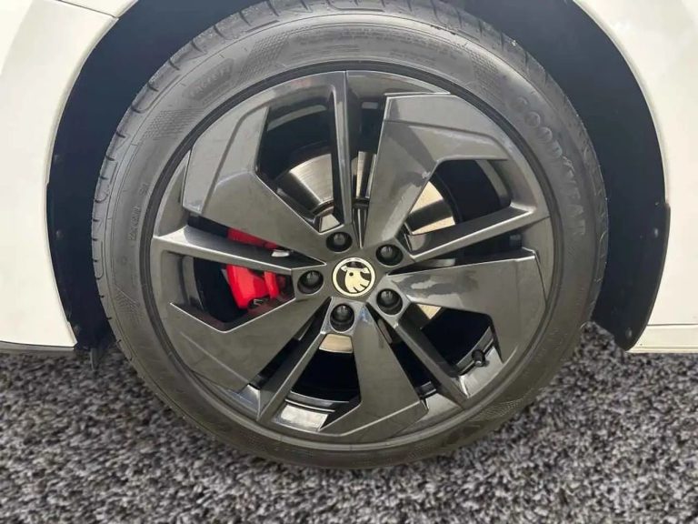 Skoda Octavia Combi RS 2.0 TDI 4×4 - photo 4
