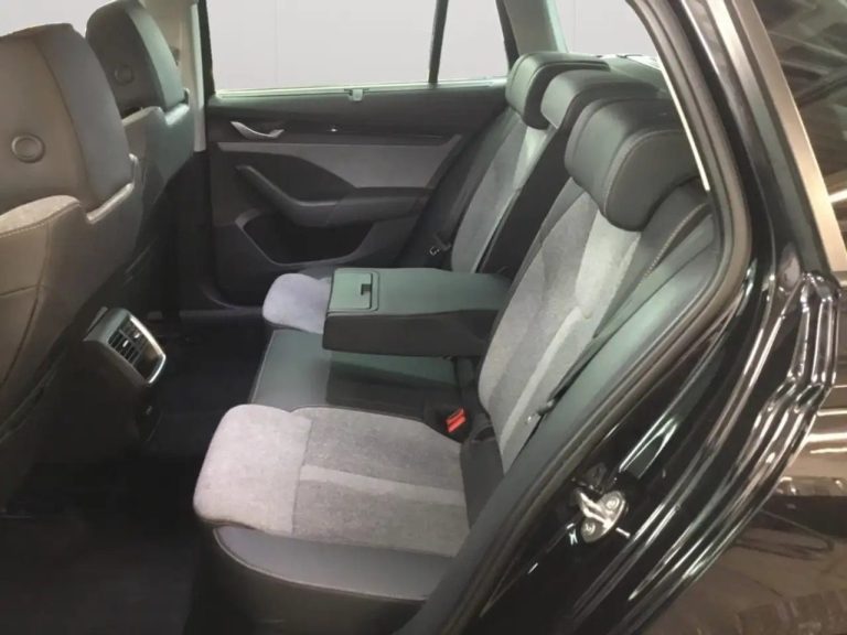 Skoda Octavia Combi 1.5 TSI DSG Selection - photo 11