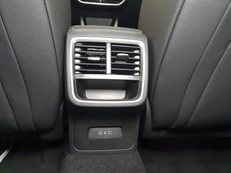 Skoda Octavia Combi 2.0 TDI DSG Selection - photo 11