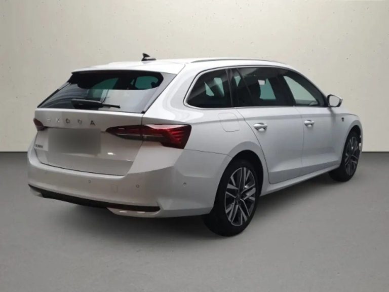 Skoda Octavia Combi 2.0 TDI DSG Selection - photo 2