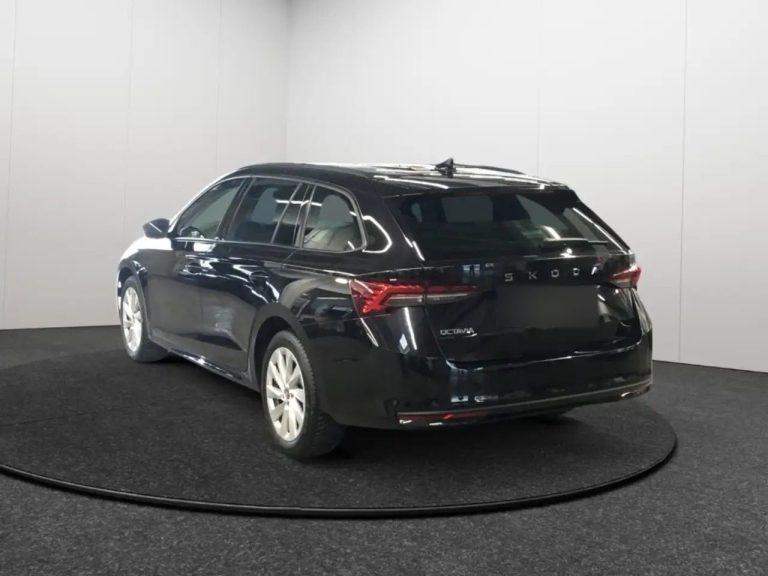 Skoda Octavia Combi 1.5 TSI DSG Selection - photo 4