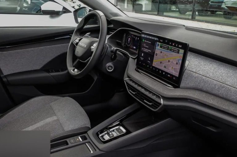 Skoda Octavia Combi 2.0 TDI Tour DSG - photo 5