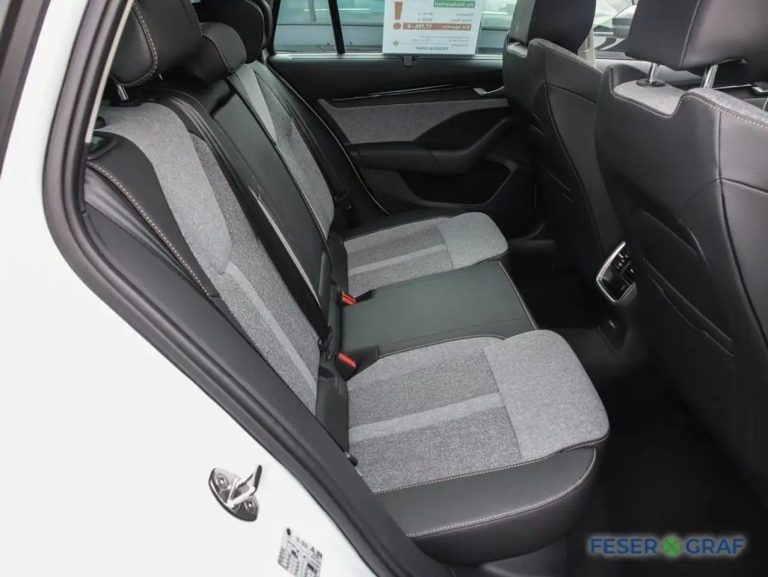 Skoda Octavia Combi 2.0 TDI Tour DSG - photo 6