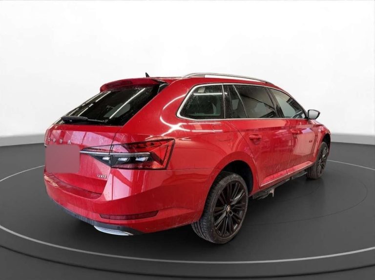 Skoda Superb Combi 2.0 TDI 4×4 DSG Laurin & Klement - photo 2