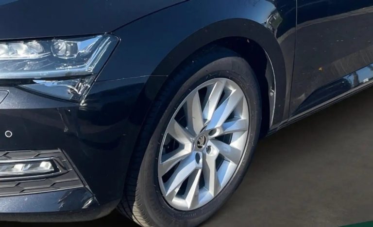 Skoda Superb Combi Style 2.0 TDI DSG - photo 8