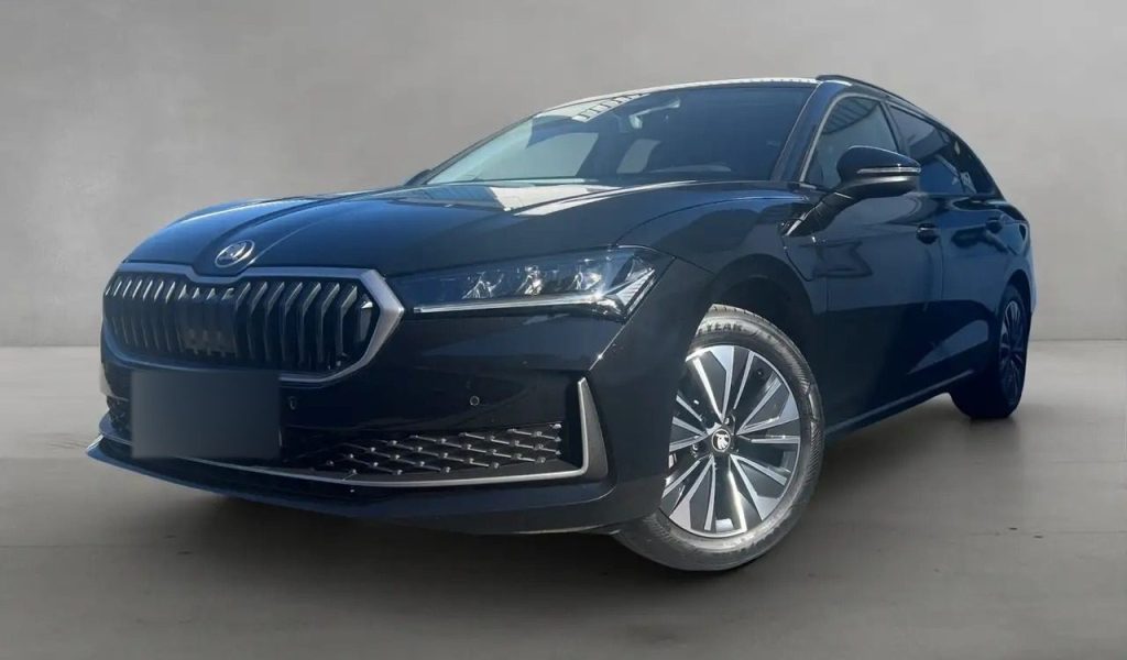Skoda Superb Combi 1.5 TSI iV Selection