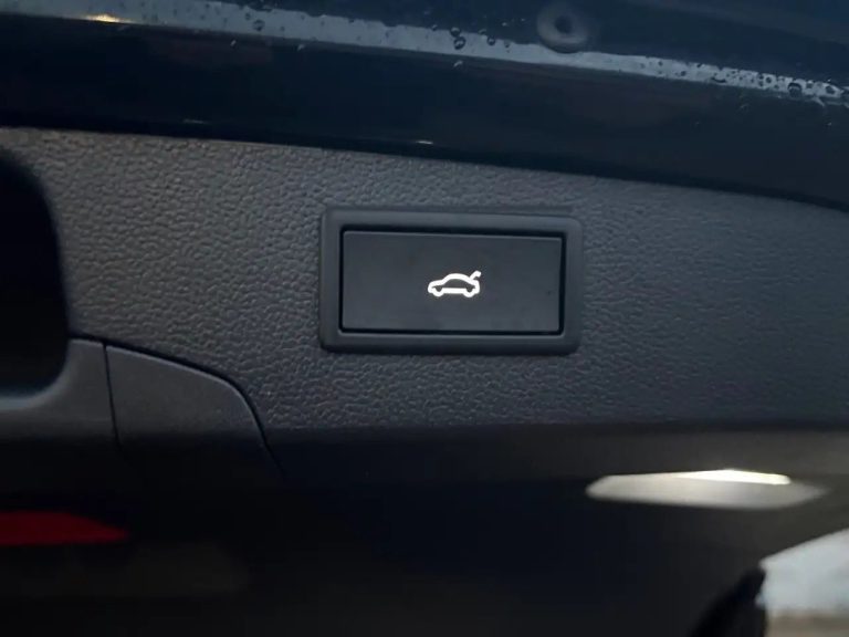 Skoda Superb Combi 2.0 TDI DSG Selection - photo 15