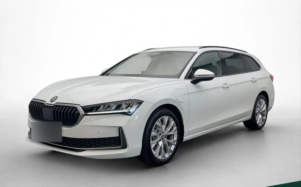 Skoda Superb Combi 1.5 TSI iV Selection