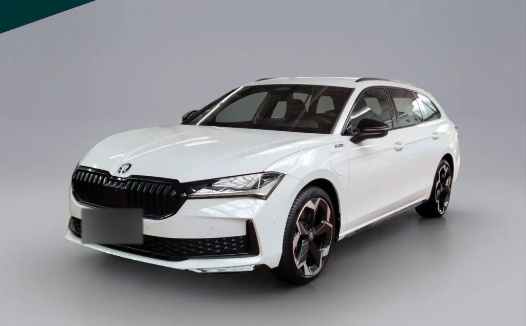 Skoda Superb Combi 1.5 TSI iV Sportline