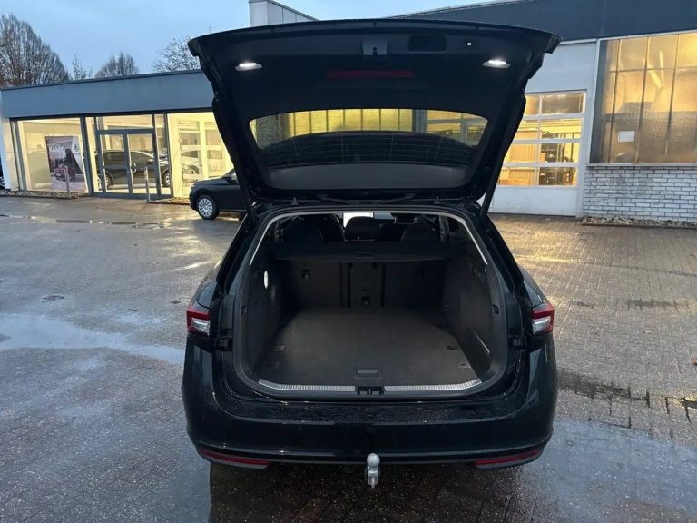 Skoda Superb Combi 2.0 TDI DSG Selection - photo 13