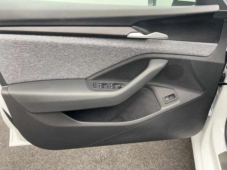 Skoda Superb Combi 1.5 TSI iV Selection - photo 17