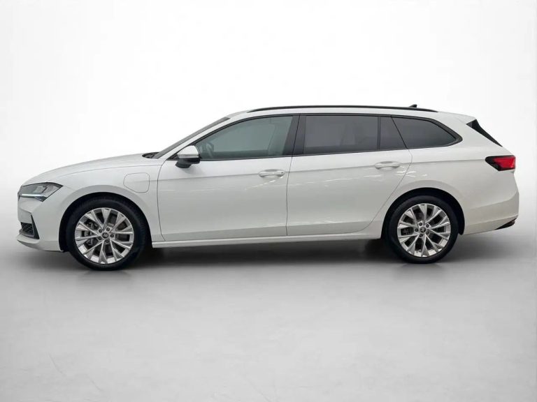 Skoda Superb Combi 1.5 TSI iV Selection - photo 3