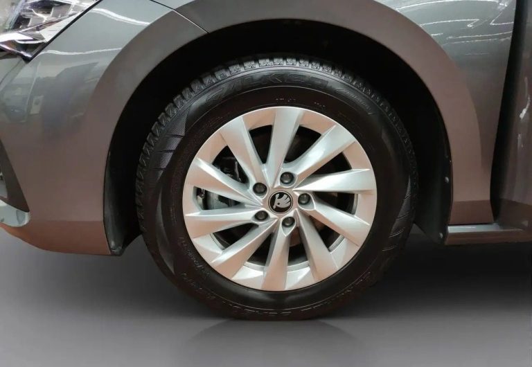 Skoda Superb Combi 1.5 TSI DSG - photo 5