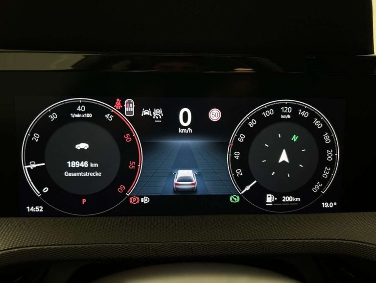 Skoda Superb Combi 2.0 TDI DSG Essence - photo 7