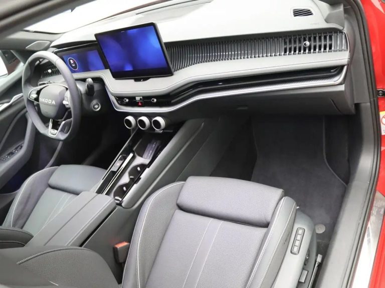 Skoda Superb Berline Sportline 1.5 TSI iV DSG - photo 8