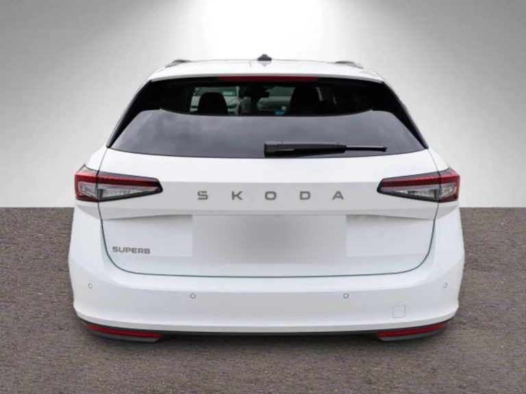 Skoda Superb Combi 2.0 TDI DSG - photo 5