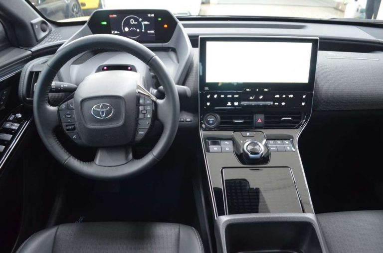 Toyota bZ4X Comfort Technik - photo 5