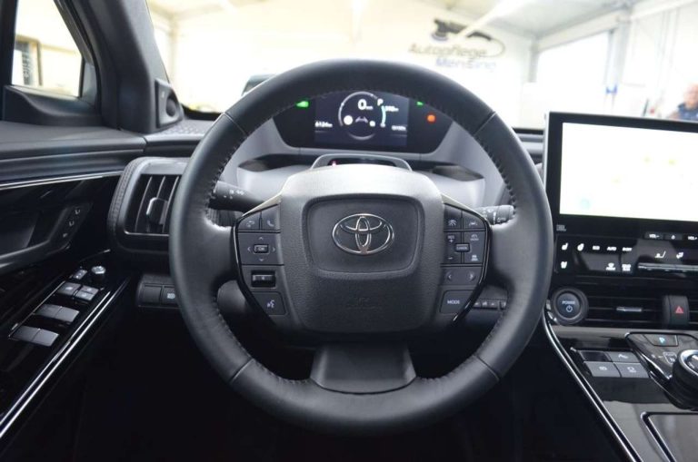 Toyota bZ4X Comfort Technik - photo 9