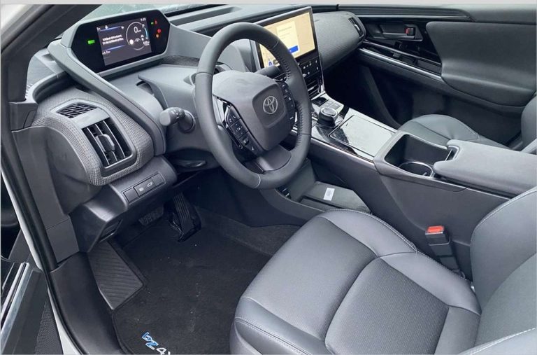 Toyota bZ4X FWD Comfort Technik - photo 8
