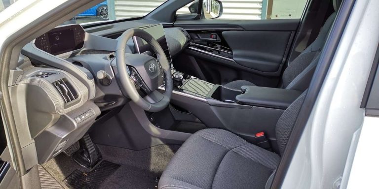 Toyota bZ4X FWD Comfort - photo 9