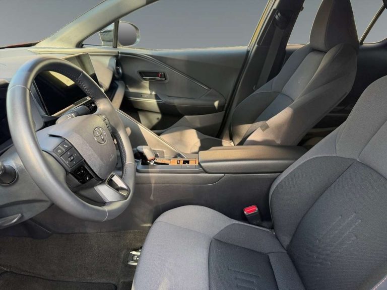 Toyota C-HR 1.8 Hybrid Team Deutschland - photo 9