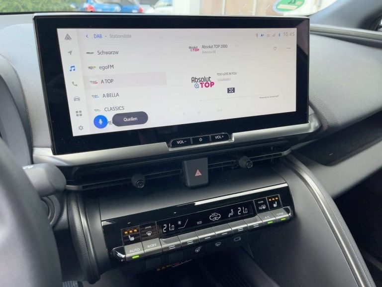 Toyota C-HR 2.0 Hybrid Team Deutschland - photo 10