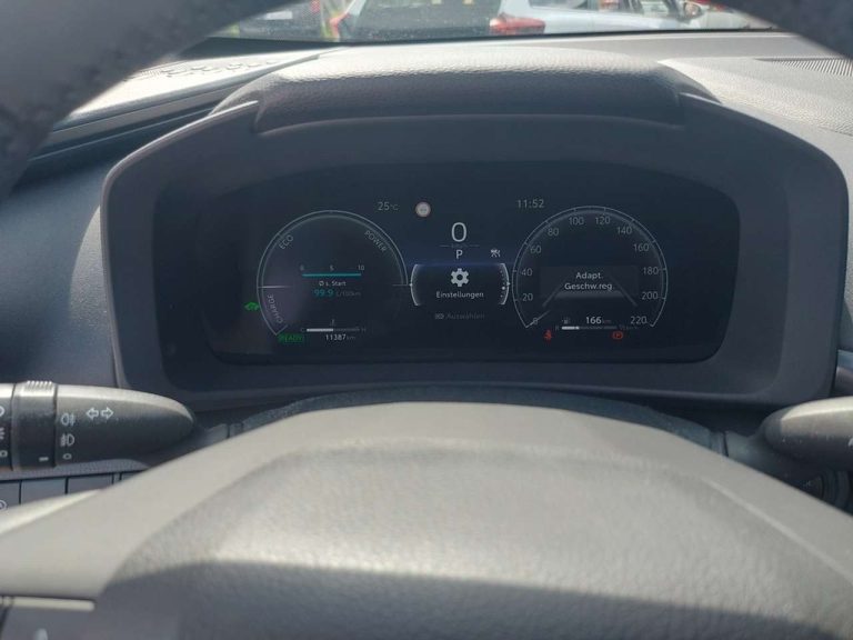 Toyota C-HR 1.8 Hybrid Team Deutschland - photo 12