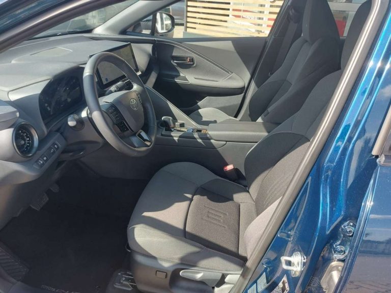 Toyota C-HR 1.8 Hybrid Team Deutschland - photo 15