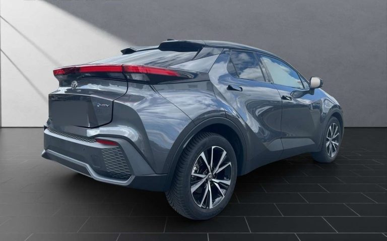Toyota C-HR 1.8 Hybrid Team Deutschland - photo 2