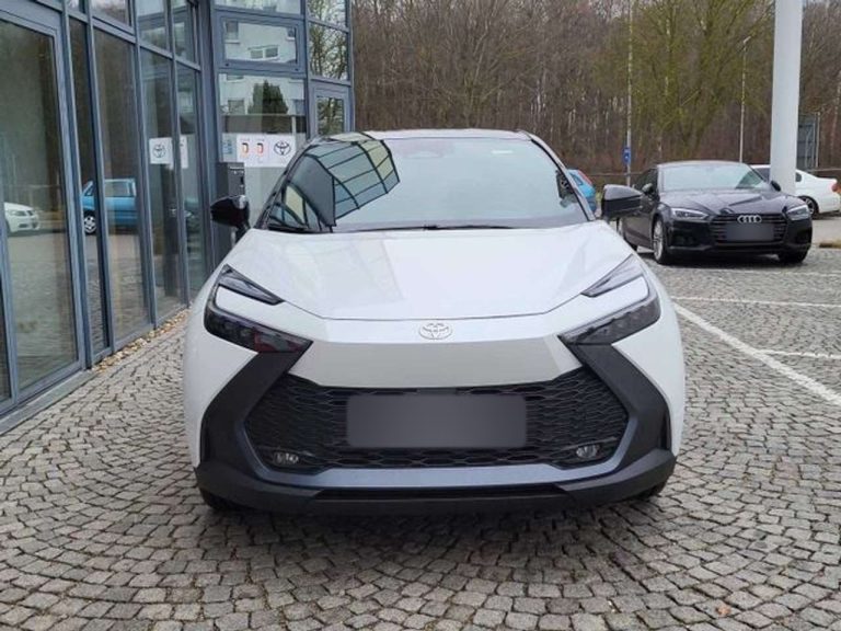 Toyota C-HR 1.8 Hybrid Black & White - photo 3