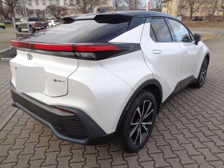Toyota C-HR 1.8 Hybrid Team Deutschland - photo 3