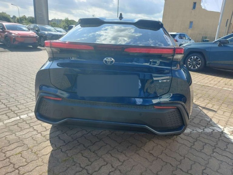 Toyota C-HR 1.8 Hybrid Team Deutschland - photo 4