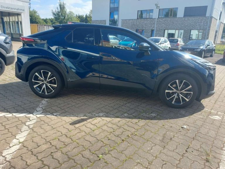 Toyota C-HR 1.8 Hybrid Team Deutschland - photo 5
