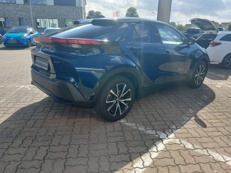 Toyota C-HR 1.8 Hybrid Team Deutschland - photo 6