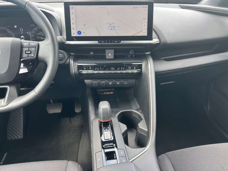 Toyota C-HR 1.8 Hybrid Team Deutschland - photo 8