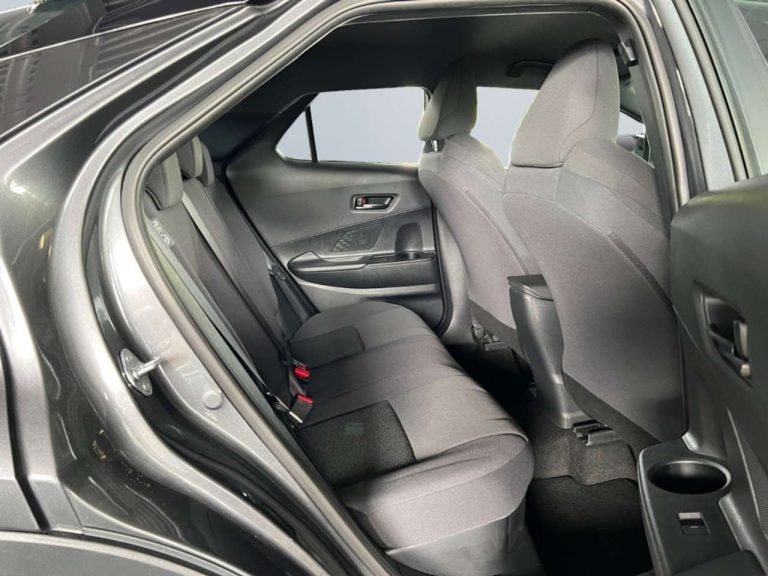 Toyota C-HR 1.8 Hybrid Business - photo 14