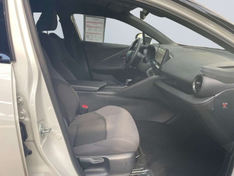 Toyota C-HR 1.8 Hybrid Team Deutschland - photo 15