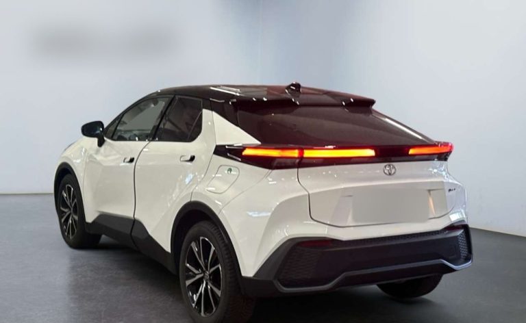 Toyota C-HR 1.8 Hybride Team Deutschland - photo 2