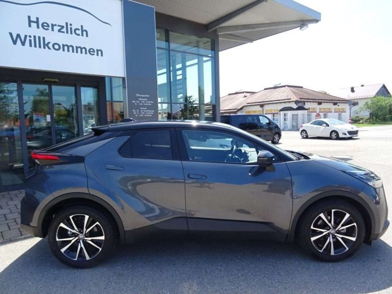 Toyota C-HR 1.8 Hybride Team Deutschland - photo 4