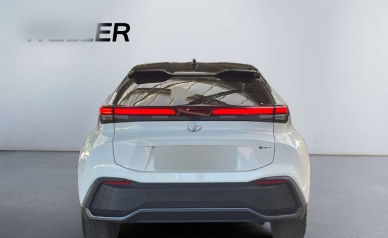 Toyota C-HR 1.8 Hybrid Team Deutschland - photo 5