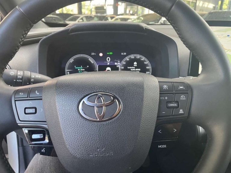 Toyota C-HR 1.8 Hybrid Team Deutschland - photo 9