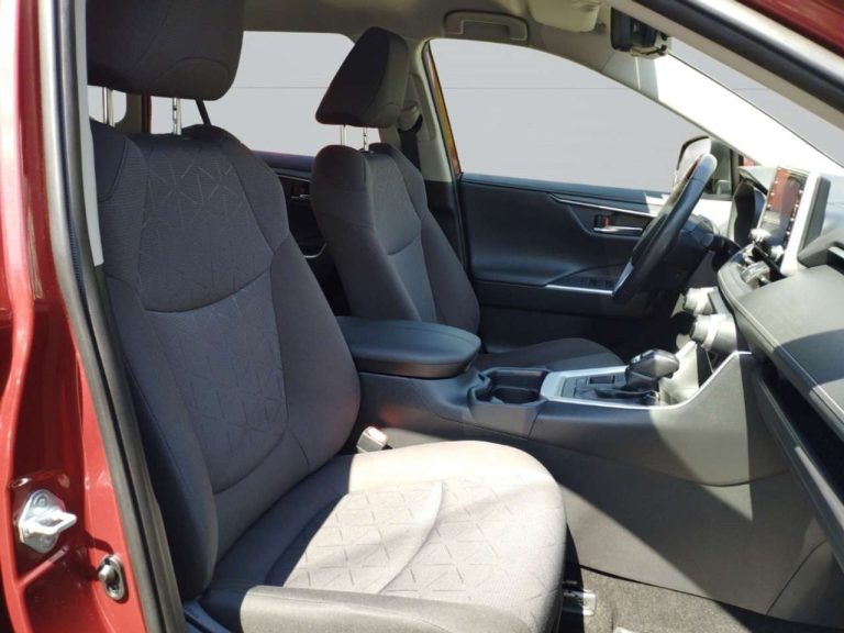 Toyota RAV4 2.5 Hybrid 2WD Team Deutschland - photo 10