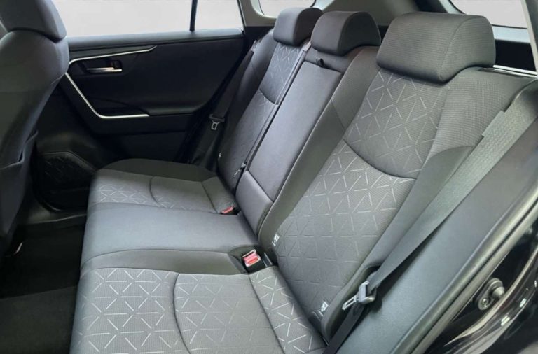 Toyota RAV4 2.5 Hybrid Team Deutschland - photo 10