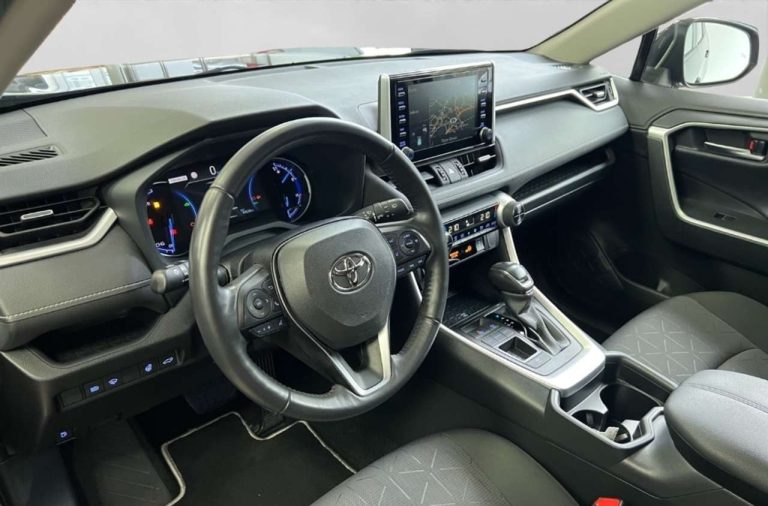 Toyota RAV4 2.5 Hybrid Team Deutschland - photo 6