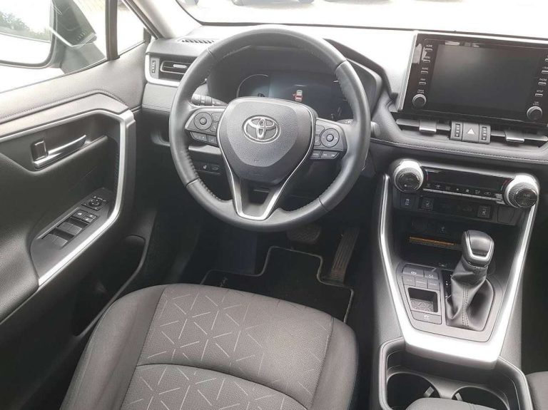 Toyota RAV4 2.5 Hybrid Team Deutschland - photo 4